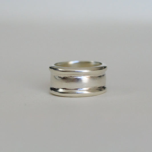 Fluted Wide Band