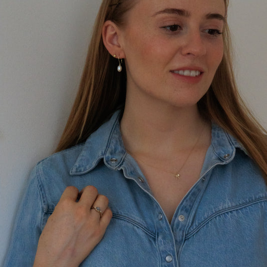 Darling Bow Necklace