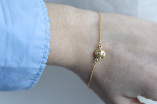Speckled In-Line Bracelet