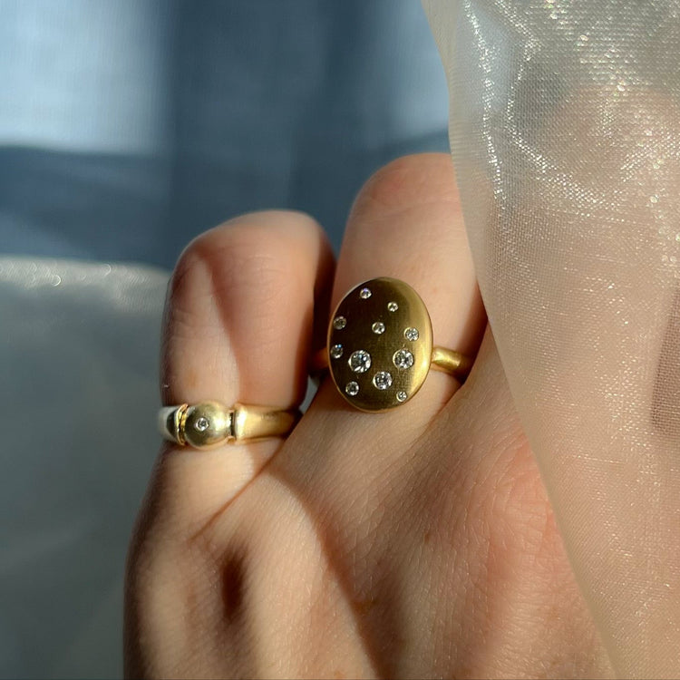 Speckled Oval Signet