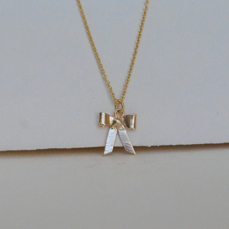 Darling Bow Necklace