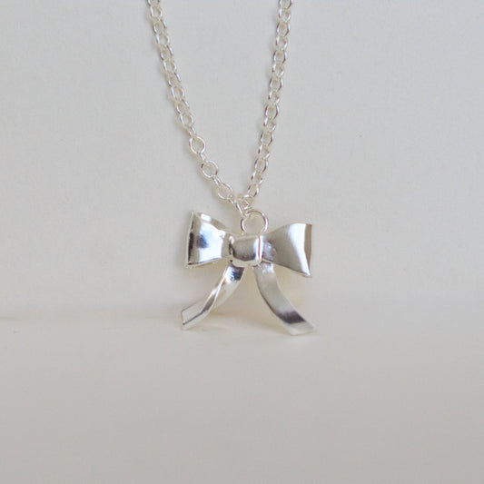 Darling Large Bow Necklace